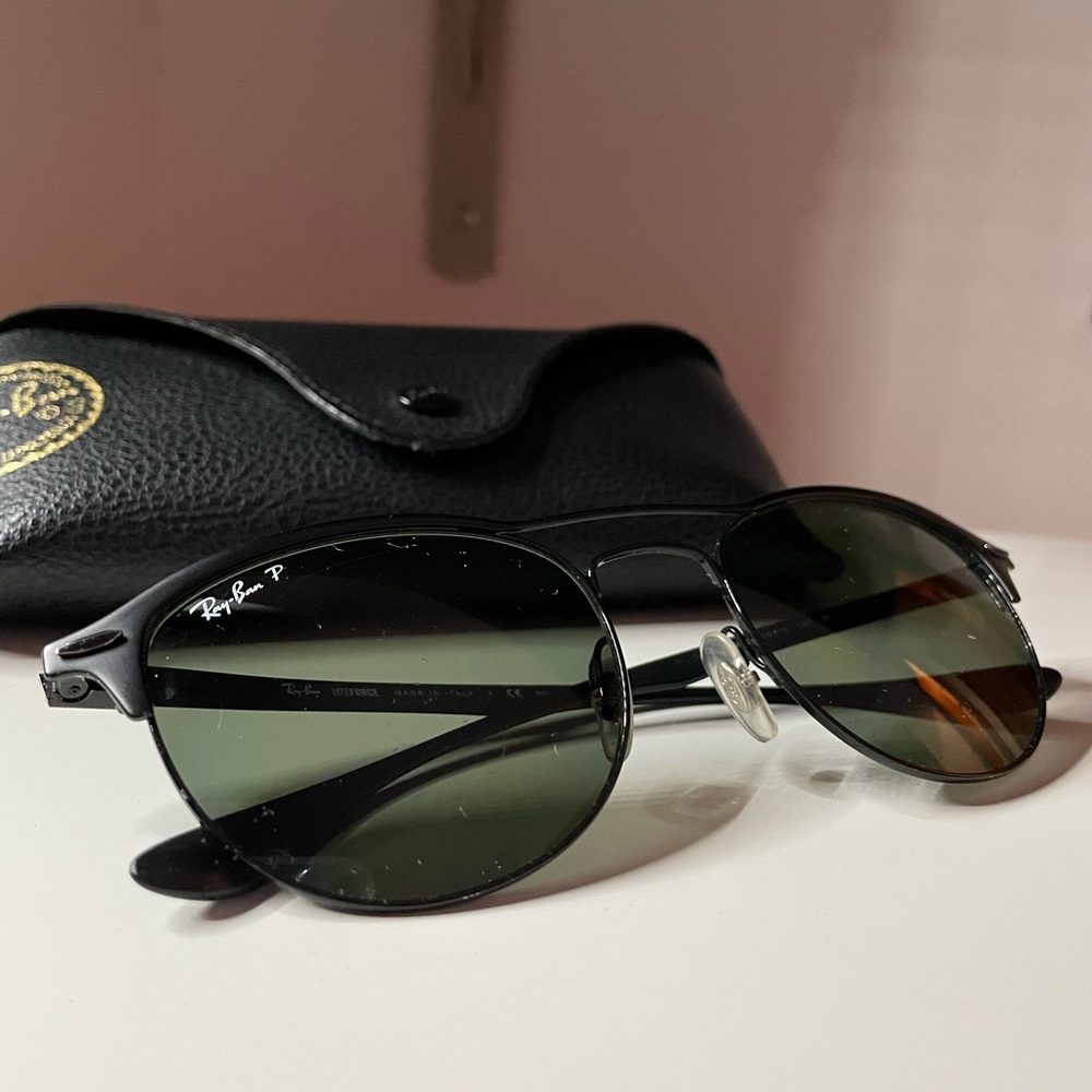 ALL BLACK POLARIZED RAY BANS